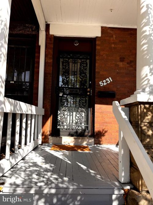 5231 Walnut St, PHILADELPHIA, PA, 19139-4027 | Card Image