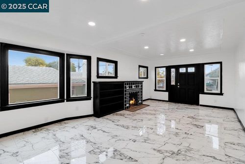 840 7th St, Richmond, CA, 94801-2219 | Card Image