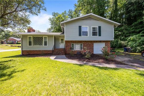 3621 Kingston Rd, Winston-Salem, NC, 27106-3640 | Card Image