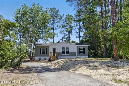 106 Howard Dr, Interlachen, FL, 32148-7707 | Card Image