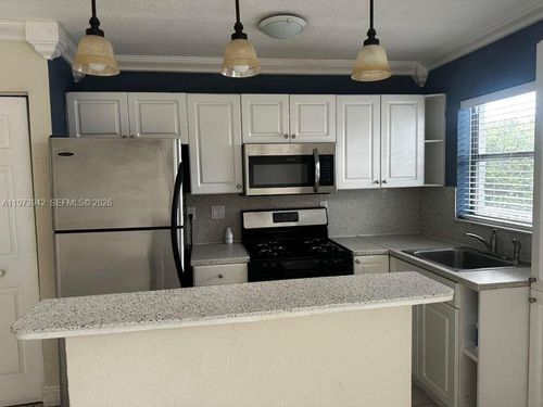 apt-212-7101 Sw 89th Ct, Miami, FL, 33173-2460 | Card Image