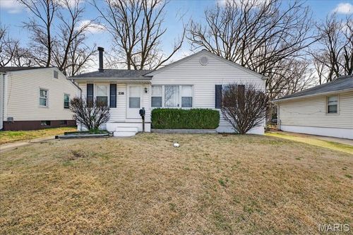 116 Graham Rd, Florissant, MO, 63031-7027 | Card Image