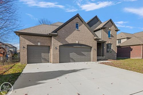 50529 Summit View Dr, Macomb, MI, 48042-1744 | Card Image