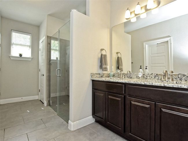 Owner's bath downstairs | Image 18
