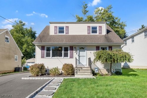 90 Linden St, Bridgewater, NJ, 08807-2729 | Card Image