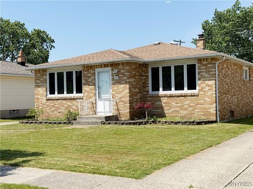 30 Nassau Ln, Cheektowaga, NY, 14225-4816 | Card Image