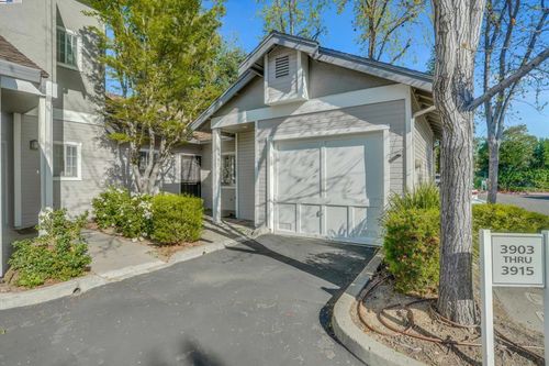 3903 Vine St, Pleasanton, CA, 94566 | Card Image