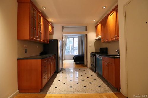 apt-3e-528 W 46th St, New York, NY, 10036-2237 | Card Image