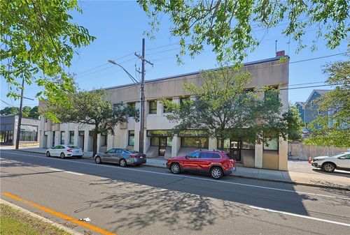 l-1b-845 N Main St, Providence, RI, 02904-5700 | Card Image