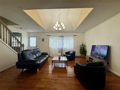 146 Grand Blvd, Brentwood, NY, 11717-5104 | Card Image