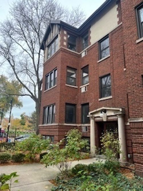 2n-813 Lake Street, Oak Park, IL, 60301 | Card Image