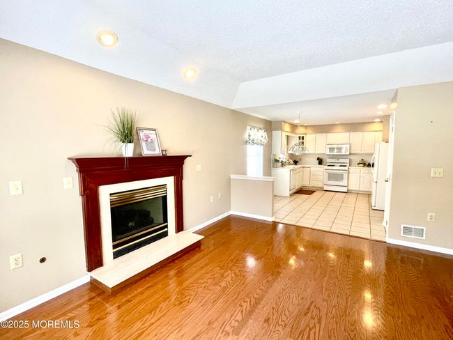 FAMILY ROOM WITH TREY CEILINGS | Image 14