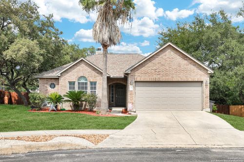 5 Willow Heights Dr, San Antonio, TX, 78254-5642 | Card Image
