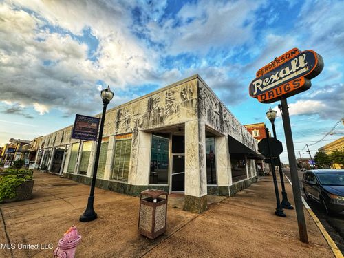 270 Delta Ave, Clarksdale, MS, 38614-4213 | Card Image