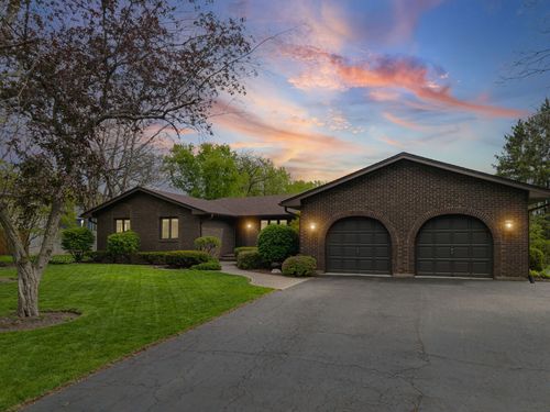 4269 Harper Ave, Gurnee, IL, 60031-2761 | Card Image