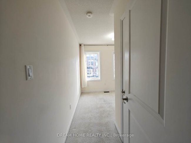 28 Robert Joffre Leet Ave, House attached with 3 bedrooms, 3 bathrooms and 1 parking in Markham ON | Image 33