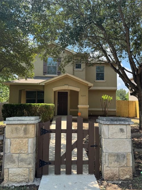 5609 Viewpoint Dr, Austin, TX, 78744-3070 | Card Image