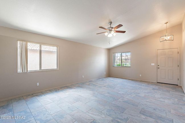 10-web-or-mls- Holly Berry-8 | Image 5