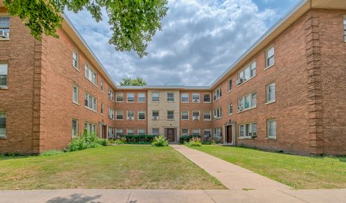 2c-4821 Hull St, Skokie, IL, 60077-3107 | Card Image