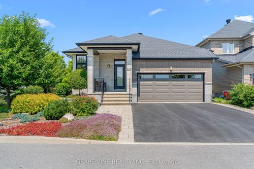 227 Sunnyridge Cres, Kanata, ON, K2M0H2 | Card Image