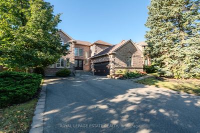 35 Harmony Hill Cres, House other with 4 bedrooms, 4 bathrooms and 6 parking in Richmond Hill ON | Image 2