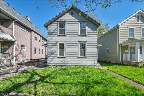 6900 Lawn Ave, Cleveland, OH, 44102-4112 | Card Image