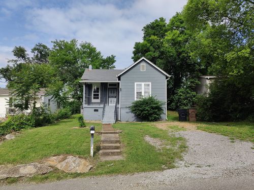 747 22nd Ave N, Nashville, TN, 37208-3409 | Card Image