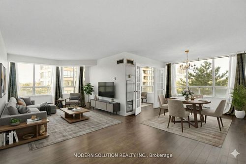 426-32 Clarissa Dr, Richmond Hill, ON, L4C9R7 | Card Image