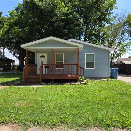 1622 W Chestnut St, Springfield, MO, 65802-4249 | Card Image