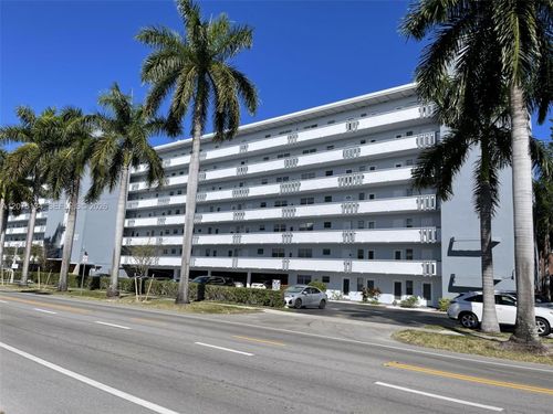 211-1000 Ne 14th Ave, Hallandale Beach, FL, 33009-2759 | Card Image