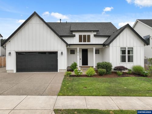 1474 Meadow Av, Silverton, OR, 97381 | Card Image