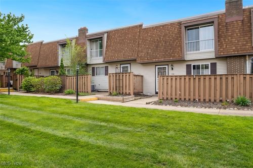 apt-l11-6468 State Rd, Parma, OH, 44134-4171 | Card Image