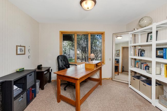 Office: has a riverview | Image 13