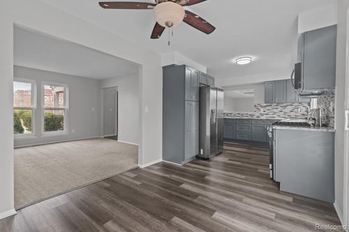 2124 E Roundtable Dr, Canton, MI, 48188-1927 | Card Image