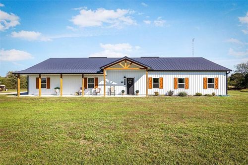 6409 Gracie Ln, Odessa, MO, 64076-7134 | Card Image