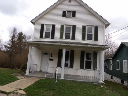 806 E 4th St, OIL CITY, PA, 16301-2424 | Card Image
