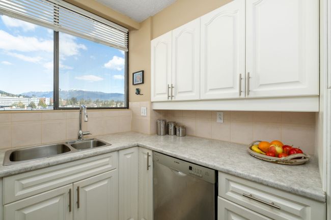 1004 - 140 E Keith Road, Condo with 2 bedrooms, 1 bathrooms and 1 parking in North Vancouver BC | Image 21