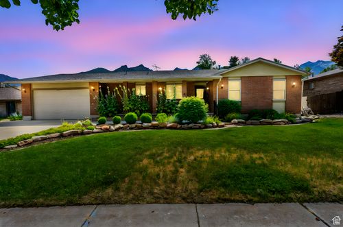 8711 S Rustler Rd, Cottonwood Heights, UT, 84093-2117 | Card Image