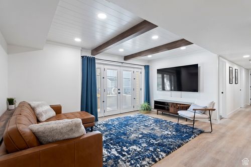 apt-b2-525 S 900 E, Salt Lake City, UT, 84102-2968 | Card Image