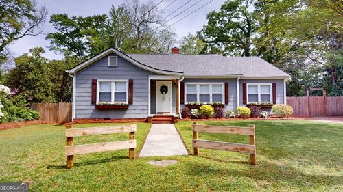 69 W Stephens St, winder, GA, 30680-2540 | Card Image