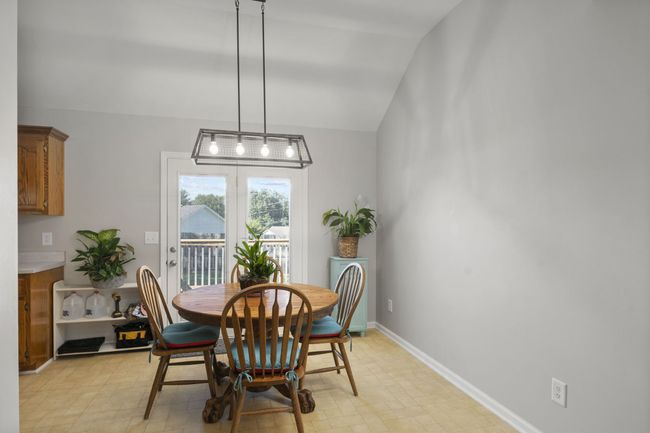 409 Grove St, House other with 3 bedrooms, 2 bathrooms and 2 parking in Greenbrier TN | Image 8