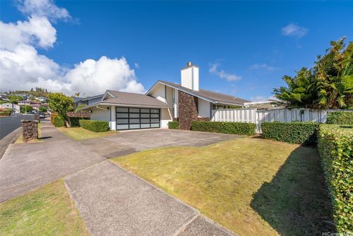 2067 Laukahi St, Honolulu, HI, 96821-2612 | Card Image