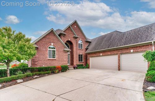 58888 Gallery Ct, Washington Twp, MI, 48094-4323 | Card Image