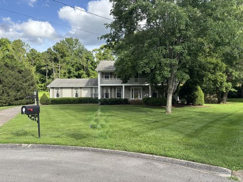 8205 Sherwood Green Ct, Brentwood, TN, 37027-7213 | Card Image