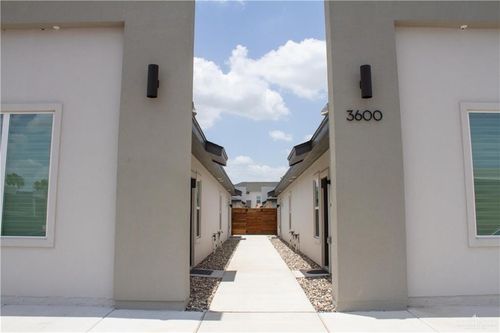 2-3600 Jessica Ln, Weslaco, TX, 78599-4933 | Card Image