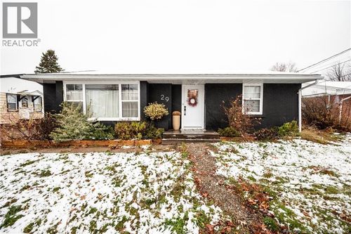 29 Hows Cres, Moncton, NB, E1E1S9 | Card Image
