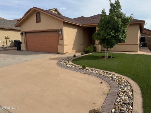 336 Emerald Way St, Horizon City, TX, 79928-2524 | Card Image