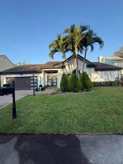 7670 Live Oak Dr, Coral Springs, FL, 33065-6032 | Card Image