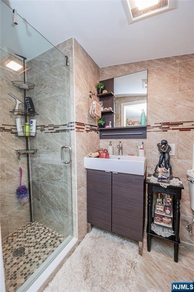 136 Martin Ave, House other with 3 bedrooms, 2 bathrooms and null parking in Clifton NJ | Image 22