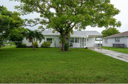 121 E 3rd St, Lehigh Acres, FL, 33936-5037 | Card Image